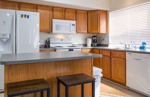 Goodyear House | 1216 Goodyear