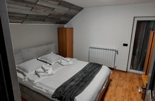 Borsa House | 12345jsue