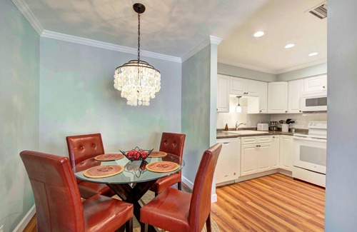 Demere Park Condo | 125 NIGHT SEPTEMBER DISCOUNT! GORGEOUS POOL VIEW! WALK TO VILLAGE DOG FRIENDLY.