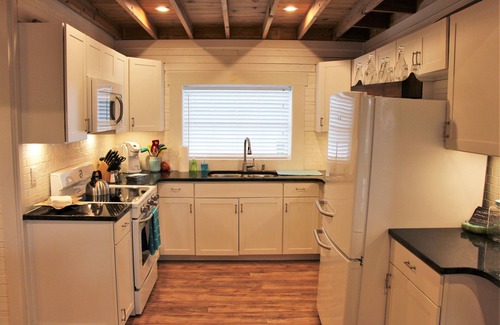 Laguna Beach Estates House | $129/night Now thru 20th~LAGUNA BEACH'S BEST! Across from the Quiet Laguna Beach!