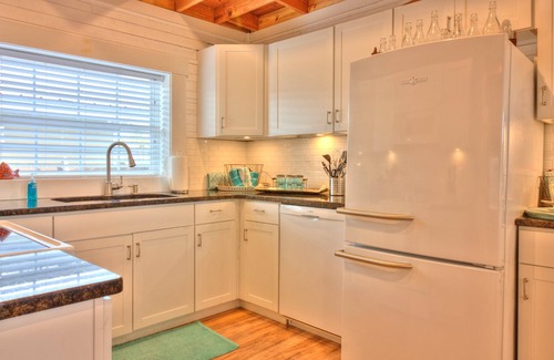 Laguna Beach Estates House | $129/night Now thru 20th~LAGUNA BEACH'S BEST! Across from the Quiet Laguna Beach!
