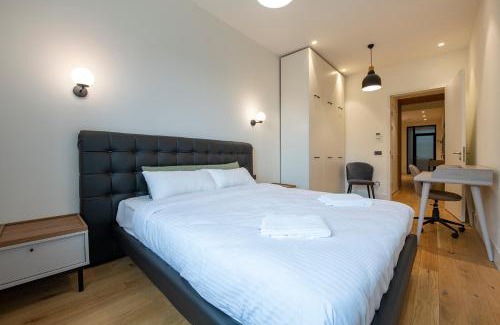 Oisterwijk Apartment | 12A, Luxury & Unique, Cinema, Terrace, Stunning View, Central Location!