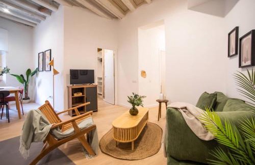 Gothic Quarter Apartment | 12Ara1093- New & Spacious 3BR Flat