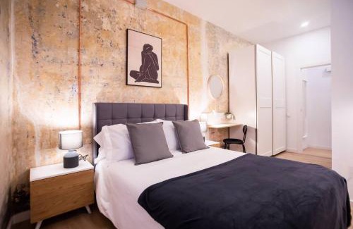 Gothic Quarter Apartment | 12Ara1093- New & Spacious 3BR Flat
