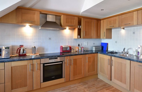 Lyme Regis Cottage | 13 BUCKFIELDS, character holiday cottage in Lyme Regis