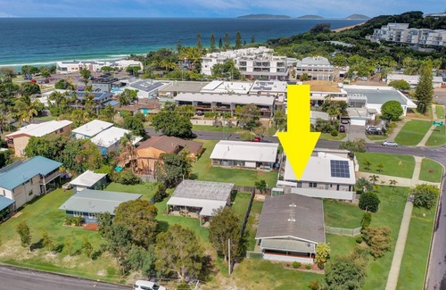 Rainbow Beach House | 13 Indigo Avenue - 'Indigo Sands' - Rainbow Beach. Beds made for arrival. Close to beach