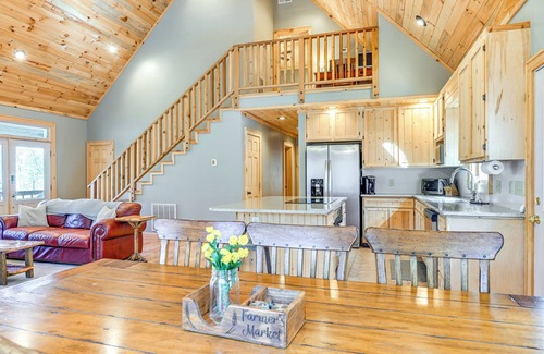 Cullowhee Cabin | 13 Mi to Cashiers: Cabin w/Wraparound Porch!