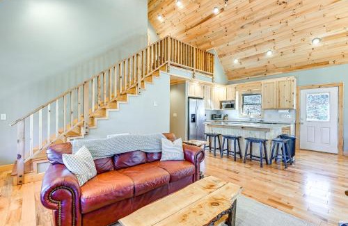 Cullowhee House | 13 Mi to Cashiers Cabin with Wraparound Porch!
