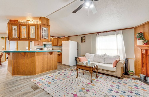 Edmond House | 13 Mi to OKC: Edmond Home w/Playground Access!