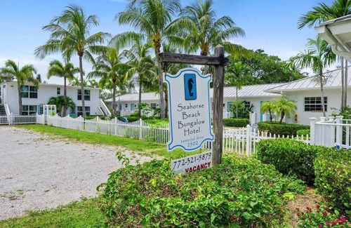 Fort Pierce Shores House | #13 Queen Size Bedroom Near the Beach Pet Friendly