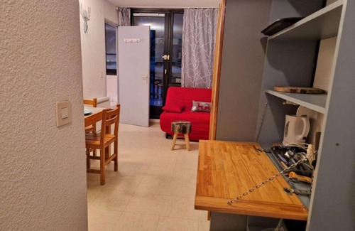 La Joue du Loup Apartment | 130m from ski slopes, Ground floor, view ski slopes, terrace, tv, ski locker, 40m², La Joue du Loup