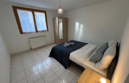 Meyzieu Apartment | 130m T4 garden and car parks - Stade-Eurexpo-Lyon