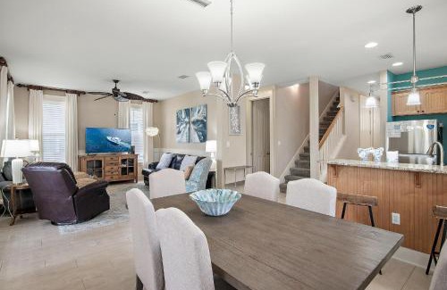 Laurel Grove House | 1313 Laurel Grove 2G