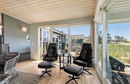 Oster Somarken House | 1329 Aakirkeby - Holsteroddevej 23