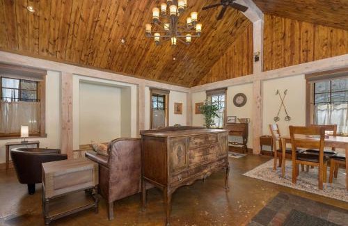 Fraser Ski Chalet | 133 Eisenhower