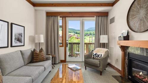 Stowe Area Resort | 1332 Lodge At Spruce Peak Ski in Ski Out King Studio By Stowe Mountain Rentals