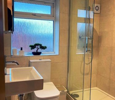 Cowley Apartment | 133C HiBrid Home