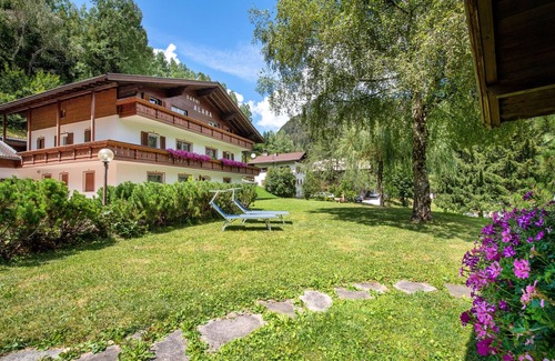 Ortisei Bed & Breakfast | 134E Alara Rooms