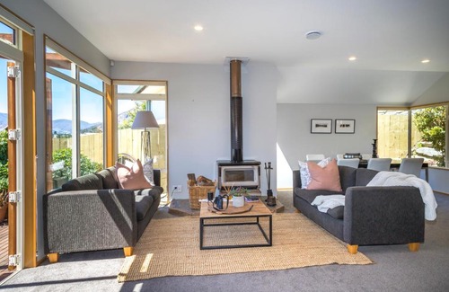 Kelvin Heights House | 135 Peninsula