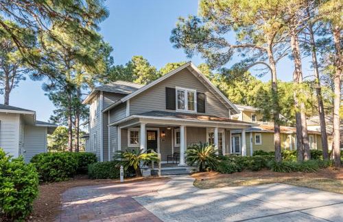 Laurel Grove House | 1358 Laurel Grove