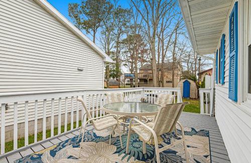 Caine Woods House | 139th Tiki House