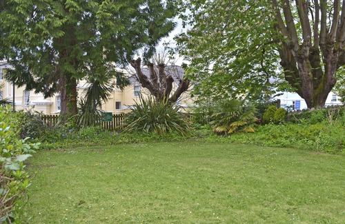Torquay City Centre Cottage | 14 bedroom accommodation in Torquay