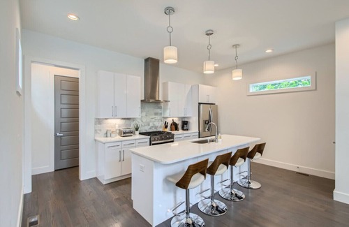 Berry Hill House | 14- Modern Oasis- The Music City Collection