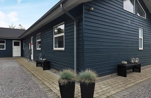 Sundstrup House | 14 person holiday home in Højslev