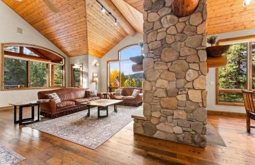 Keystone House | 140 Goldenrod Circle by Summit County Mountain Retreats