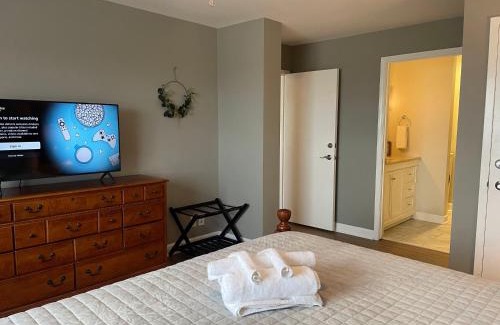 Downtown Atlanta Apartment | 1406 Spacious modern, Fast WiFi, 1 FREE Parking