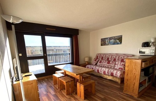 Jeux Apartment | 140m from ski slopes, 2nd floor, tv, ski locker, 39m², Alpe d'Huez