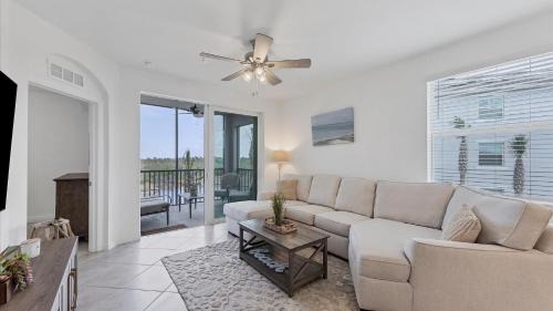 Punta Gorda House | 14131 Heritage Landing Unit 828