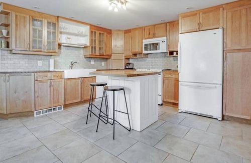 Hull House | 143 rue st redempteur · Spacious 3 Bedroom Home in Gatineau