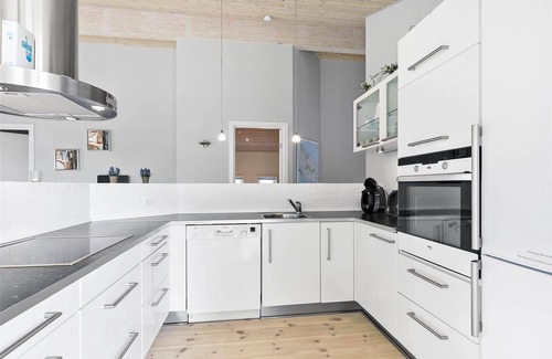 Oster Somarken House | 1432 Aakirkeby - Holsteroddevej 6