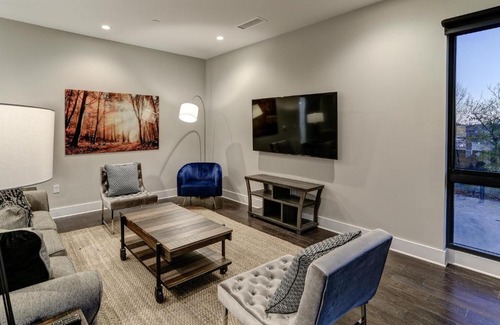 Downtown Asheville House | 145 Biltmore Ave Condo 541B0A