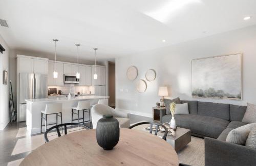 Downtown Asheville House | 145 Biltmore Ave Unit 304