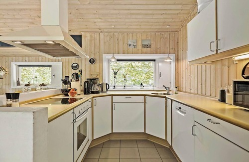Oster Somarken House | 1474 Aakirkeby - Boesparken 20