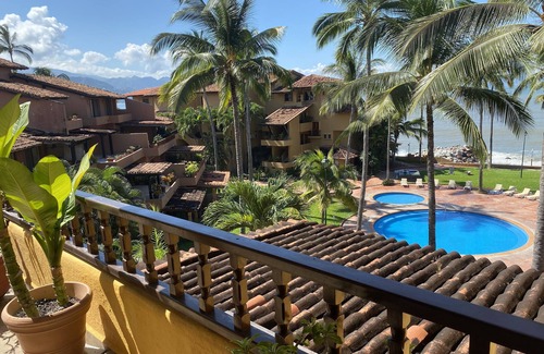 Diaz Ordaz Apartment | 15-139 B Stunning Oceanview