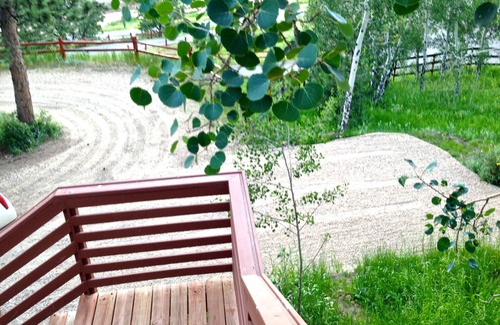 Estes Park Cabin | 15 Acre Private Luxury Estate, Close to Everything, Enjoy 'Aspen Cabins' Views'