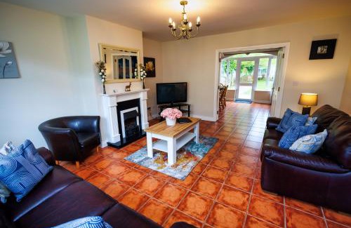 Killarney House | 15 Killarney Holiday Village
