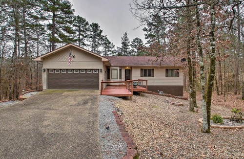 Hot Springs Village House | 15 Mi to Hot Springs Natl Park Home with Fire Pit!