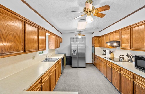 South Baton Rouge House | 15 Min to LSU & Downtown! Oak Hills Place Hideaway