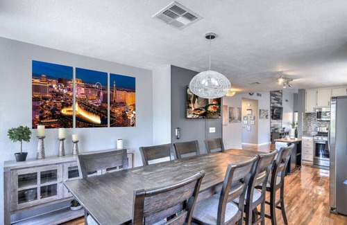 Green Valley North House | 15 Min to STRIP, Heated Pool, BBQ, 4BR, Pool Table