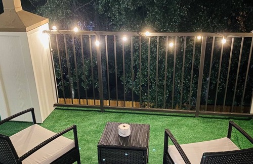Spring House | 15 Mins from Downtown | Perfect for Long Term Stays