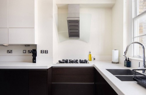 City of Westminster Apartment | 15 Mins Walk to Selfridges | Hyde Park Penthouse
