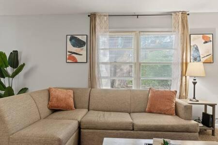 Montgomery House | 15 Minutes from Downtown Welcome to Woodbridge