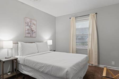 Montgomery House | 15 Minutes from Downtown Welcome to Woodbridge