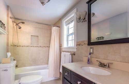Hollowville House | 15 minutes to Hudson, NY Close to skiing