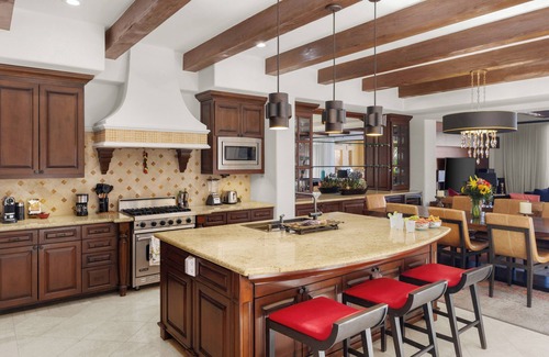 El Medano Ejidal Villa | ¬15% OFF Luxury 4 Bd Beachfront Villa #6 in Cabo 5-Star Service