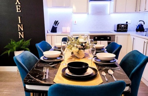 Borehamwood Apartment | 15%off weekly#4 BDR House#Free parking#Contractors